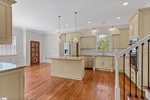 204 Crestwood Dr, Greenville, SC 29609 - Photo 14