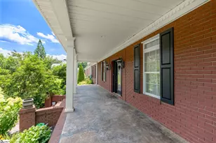 215 Log Shoals Rd, Greenville, SC 29605 - Photo 4