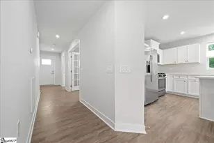 651 Olivia Springs Dr, Spartanburg, SC 29302 - Photo 4
