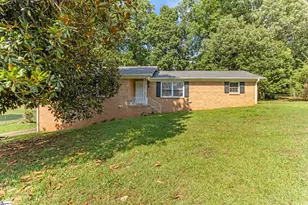 8 Dickens Ln, Taylors, SC 29687 - Photo 2