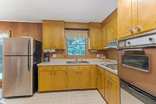 8 Dickens Ln, Taylors, SC 29687 - Photo 16