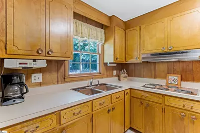 8 Dickens Lane, Taylors, SC 29687 - Photo 12
