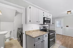 1911 Sitton Hill Rd, Easley, SC 29642 - Photo 12