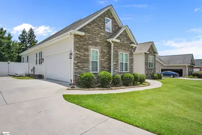 107 Folly Bend Drive, Greenwood, SC 29649 - Photo 4