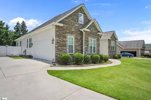 107 Folly Bend Dr, Greenwood, SC 29649 - Photo 4