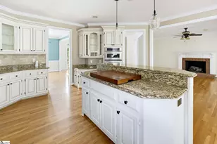 301 Rosebud Ln, Greer, SC 29650 - Photo 4