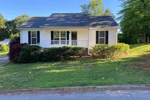 110 Poplar Creek Dr, Spartanburg, SC 29303 - Photo 1