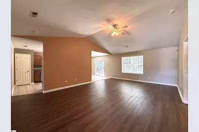 621 Chloe Faith Court, Duncan, SC 29334 - Photo 2