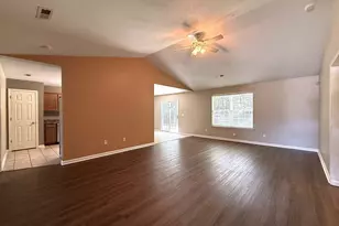621 Chloe Faith Ct, Duncan, SC 29334 - Photo 2
