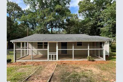 210 Washborn Avenue, Pendleton, SC 29670 - Photo 2