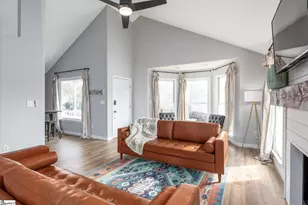 401 Fairdale Dr, Simpsonville, SC 29681 - Photo 10