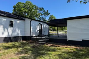 401 Thompson St, Gaffney, SC 29340 - Photo 4