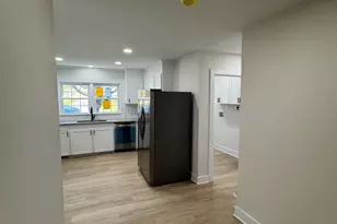 401 Thompson St, Gaffney, SC 29340 - Photo 12