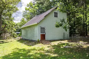 329 Berry Rd, Pelzer, SC 29669 - Photo 6
