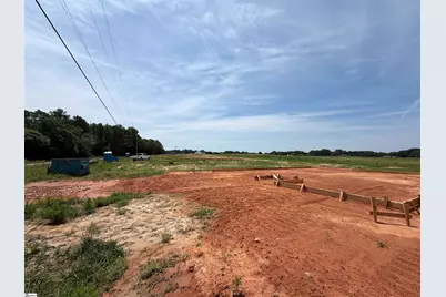 267 Henderson Road, Gray Court, SC 29645 - Photo 2