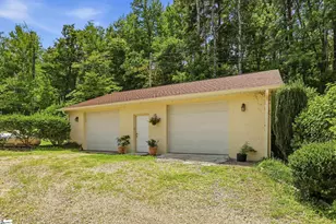 811 Butter St, Landrum, SC 29356 - Photo 36
