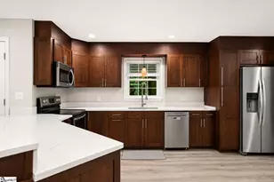 308 Charing Cross Rd, Taylors, SC 29687 - Photo 8