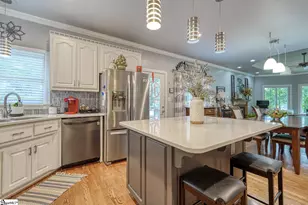 335 Hillcove Point, Wellford, SC 29385 - Photo 10