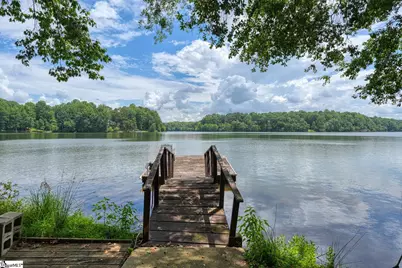 335 Hillcove Point, Wellford, SC 29385 - Photo 2