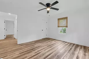 126 E Wilburn Ave, Greenville, SC 29611 - Photo 10