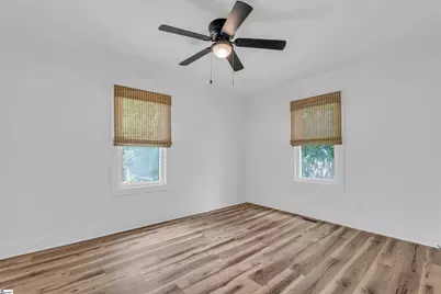 126 E Wilburn Avenue, Greenville, SC 29611 - Photo 12