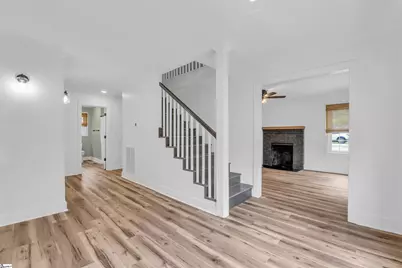 126 E Wilburn Avenue, Greenville, SC 29611 - Photo 4