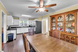 202 Green Meadows Cir, Fountain Inn, SC 29644 - Photo 8