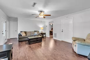 202 Green Meadows Cir, Fountain Inn, SC 29644 - Photo 6