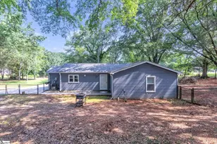 202 Green Meadows Cir, Fountain Inn, SC 29644 - Photo 24