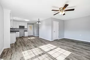124 Laura Jane Ln, Gray Court, SC 29645 - Photo 4