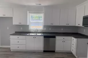 124 Laura Jane Ln, Gray Court, SC 29645 - Photo 8