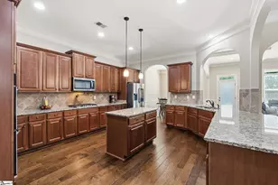 425 Castleford Pl, Simpsonville, SC 29681 - Photo 4