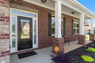 425 Castleford Pl, Simpsonville, SC 29681 - Photo 2