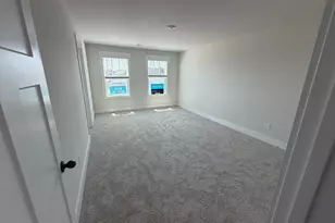 1010 Fox Hollow St, Spartanburg, SC 29303 - Photo 8