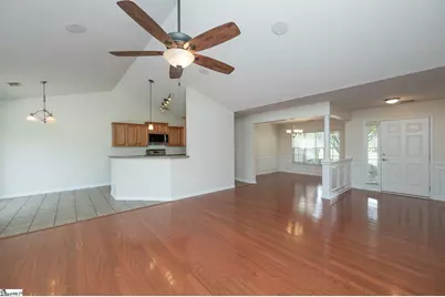 521 Carey Drive, Greer, SC 29651 - Photo 4