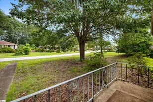 11 Picadilly St, Taylors, SC 29687 - Photo 2