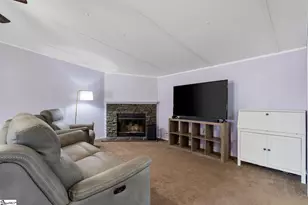 110 Wishire Dr, Anderson, SC 29621 - Photo 2