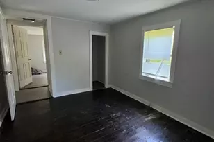 201 Hunters Ct, Laurens, SC 29360 - Photo 10
