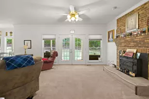 601 Stallings Rd, Taylors, SC 29687 - Photo 4