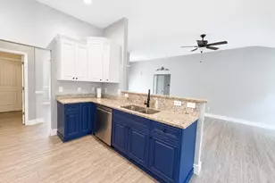 449 Abberly Ln, Boiling Springs, SC 29316 - Photo 4