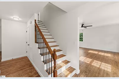 703 Mertie Drive, Seneca, SC 29678 - Photo 4