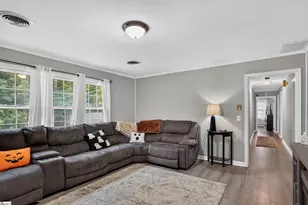 213 Briarwood Dr, Belton, SC 29627 - Photo 8