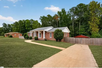213 Briarwood Drive, Belton, SC 29627 - Photo 2