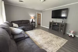 213 Briarwood Dr, Belton, SC 29627 - Photo 4