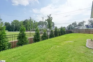 201 Tyrian Dr, Greenville, SC 29607 - Photo 4