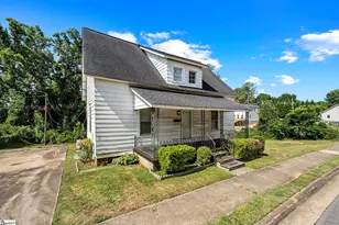 425 Pennsylvania Ave, Greer, SC 29650 - Photo 2