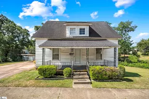 425 Pennsylvania Ave, Greer, SC 29650 - Photo 1