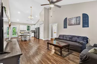 136 N Forest Cir, Marietta, SC 29661 - Photo 2