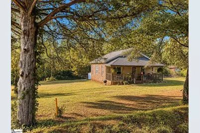 210 Washborn Avenue, Pendleton, SC 29670 - Photo 2