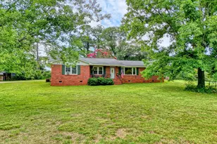 202 Saluda Dr, Piedmont, SC 29673 - Photo 2